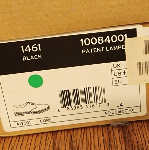 COPY - Preloved Patent Leather Dr. Martens - Picture 8 of 9